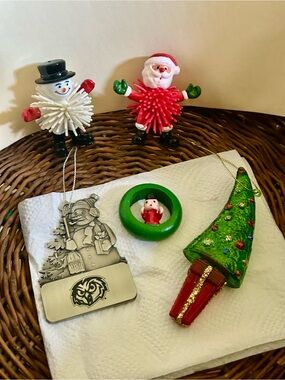 Holiday Christmas Ornament Set - (5)
